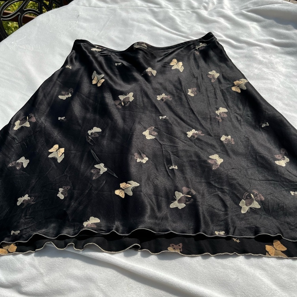 Elegant Black Floral butterfly Skirt - Picture 7 of 16